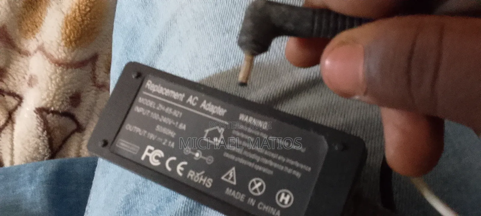 Replacement 19v Adapter