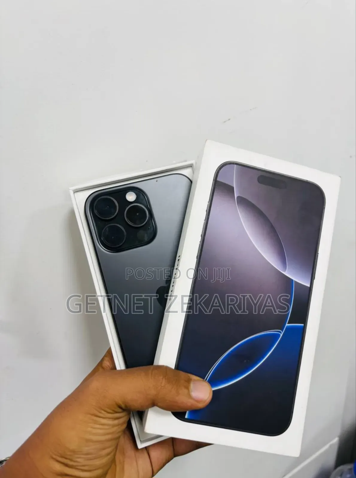 New Apple iPhone 16 Pro Max 1 TB Black