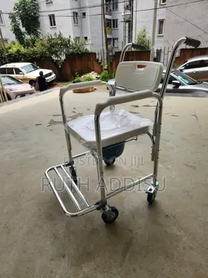 Commode Medical Wheelchair喬木foldable Toilet Wheelchair New