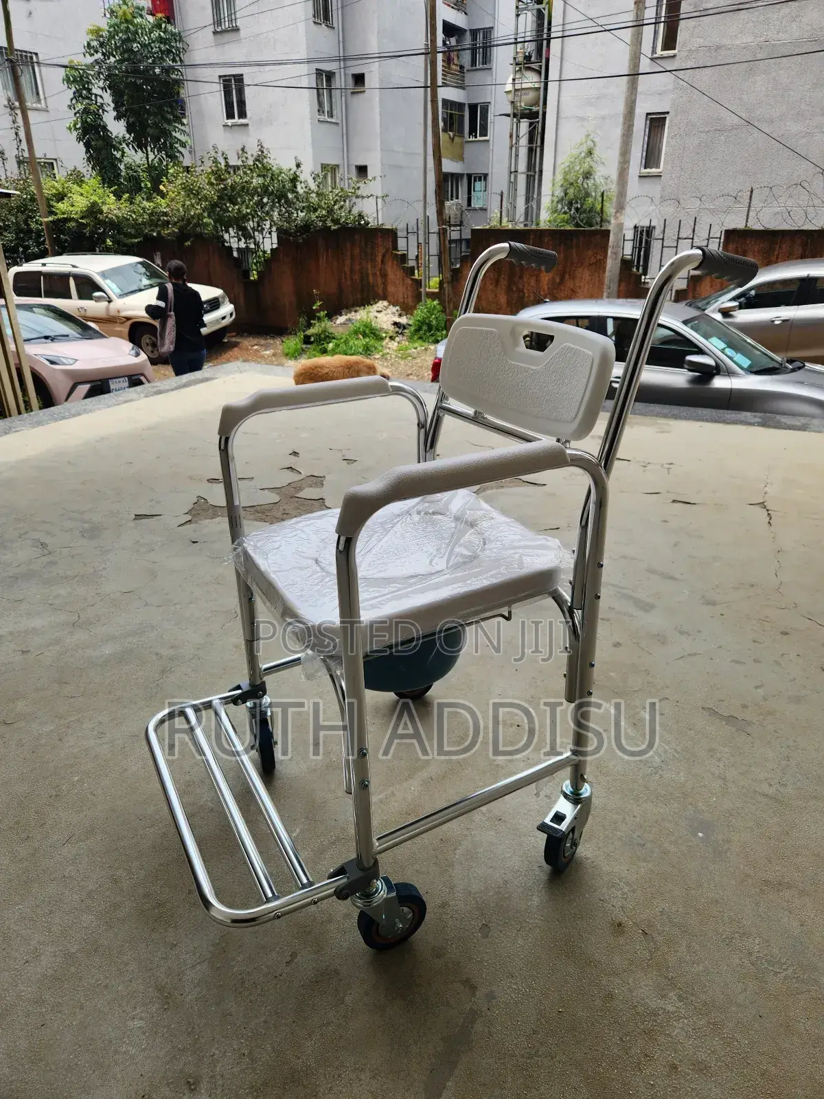 Commode Wheelchair懲罰brand New Medical Toilet Wheelchair New