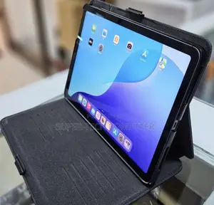 Photo - New Apple iPad Air (2022) 64 GB