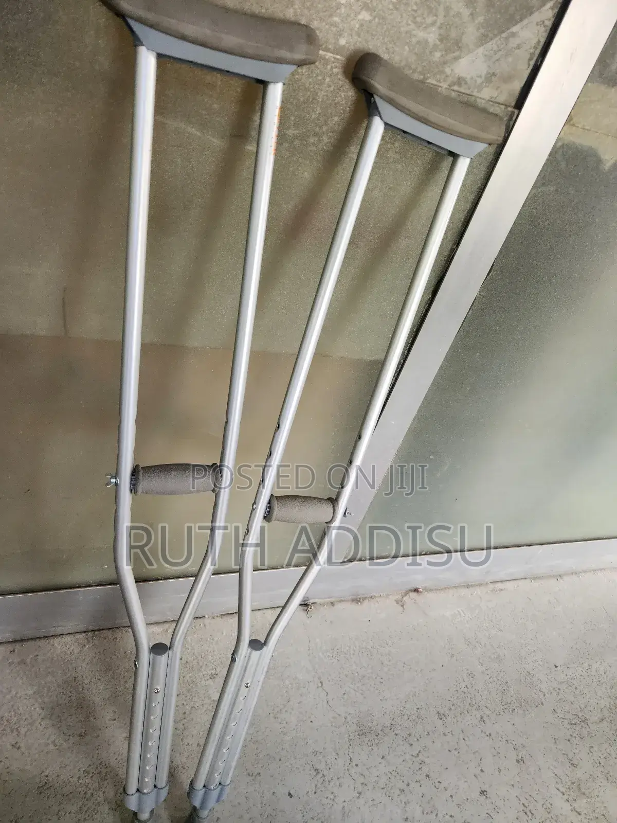 Axillary Bilateral Crutches作品medical Crutches㫵受axillary New