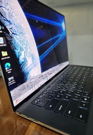 New Laptop Dell XPS 15 32GB Intel Core I7 SSD 512GB