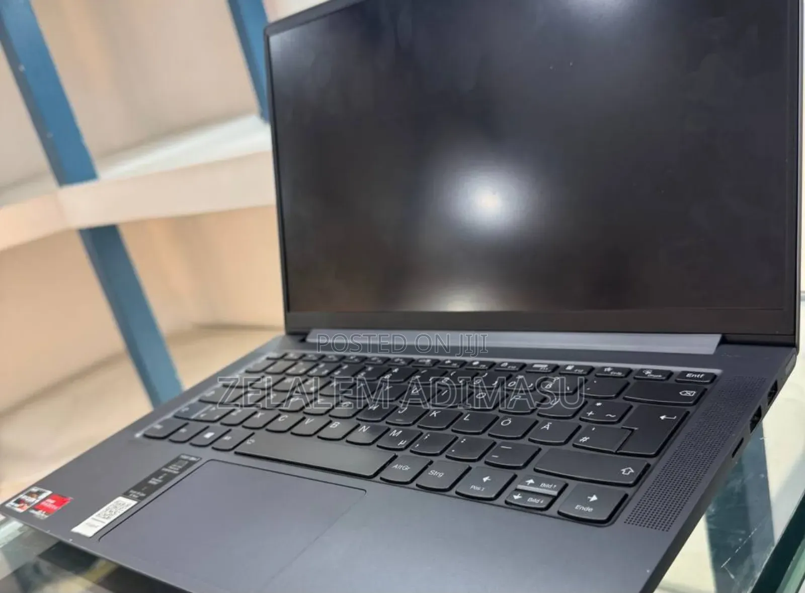 New Laptop Lenovo Yoga 7i 16GB AMD Ryzen 7 SSD 512GB