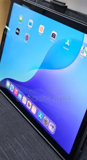 Photo - New Laptop Apple MacBook Pro 2019 64GB Intel SSD 1T