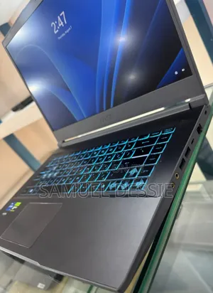 New Laptop MSI 16GB Intel Core I7 SSD 512GB