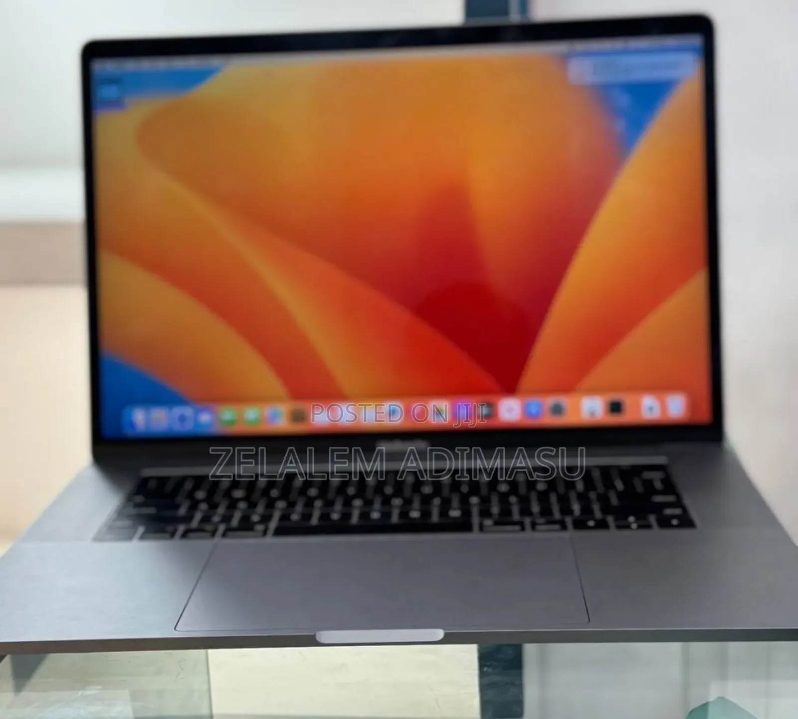 New Laptop Apple MacBook Pro 2017 16GB Intel Core I7 SSD 512GB