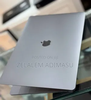 New Laptop Apple MacBook Pro 2017 16GB Intel Core I7 SSD 512GB