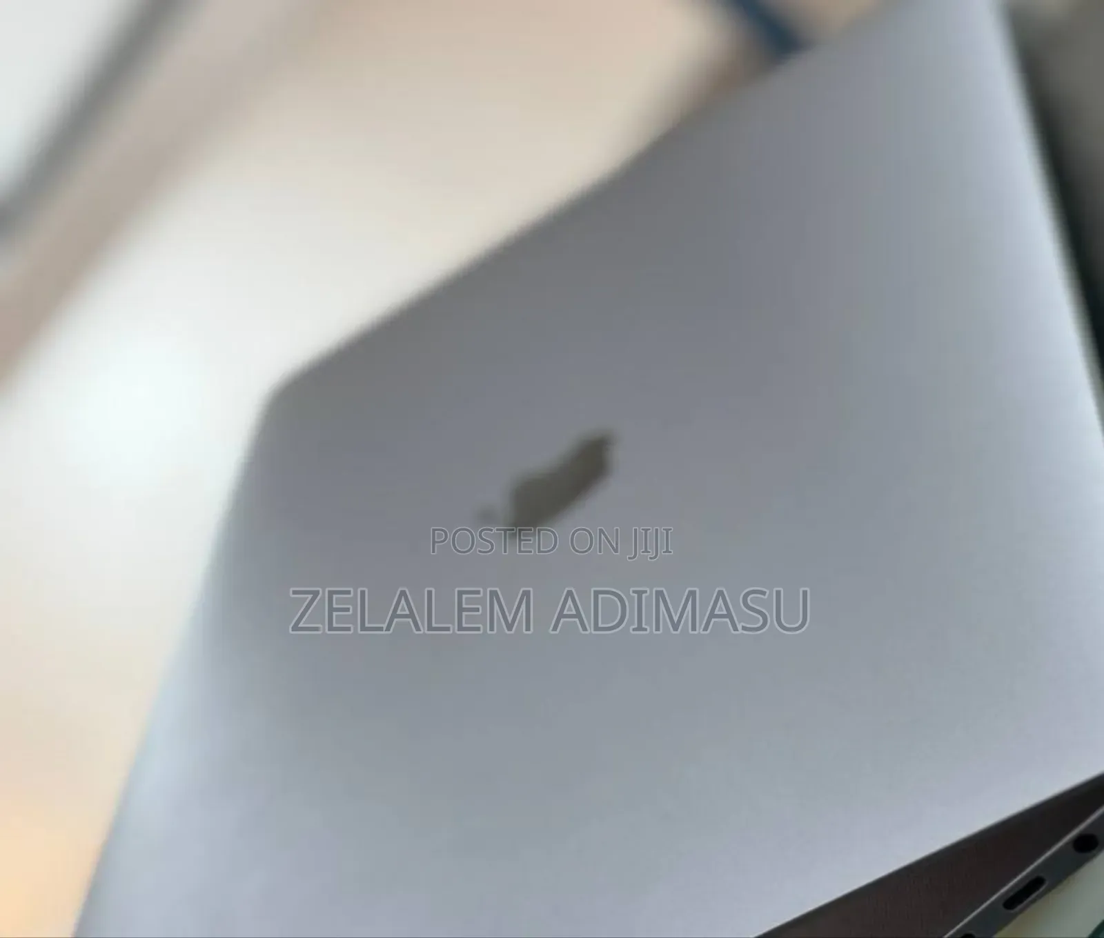 New Laptop Apple MacBook Pro 2017 16GB Intel Core I7 SSD 512GB