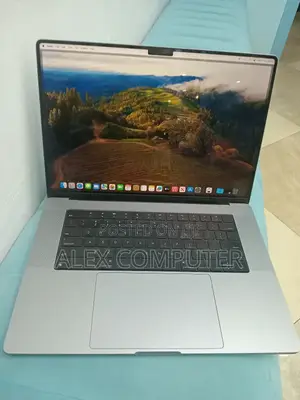 New Laptop Apple MacBook Pro M1 16GB Apple M1 Pro SSD 512GB