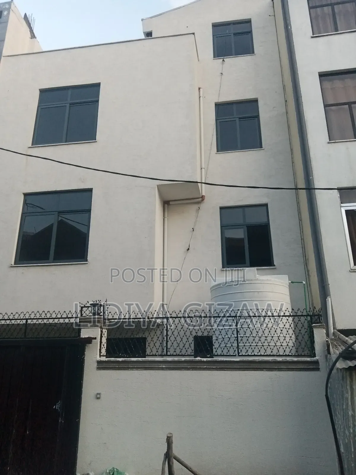 Furnished 5bdrm House in Akaky Kaliti for sale