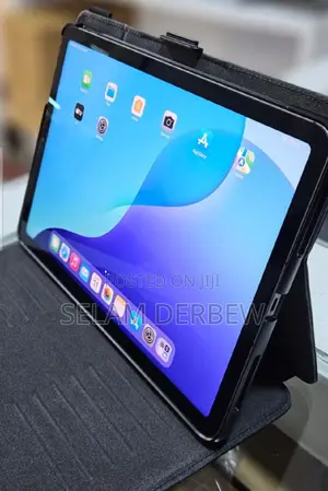 New Apple iPad Air 64 GB