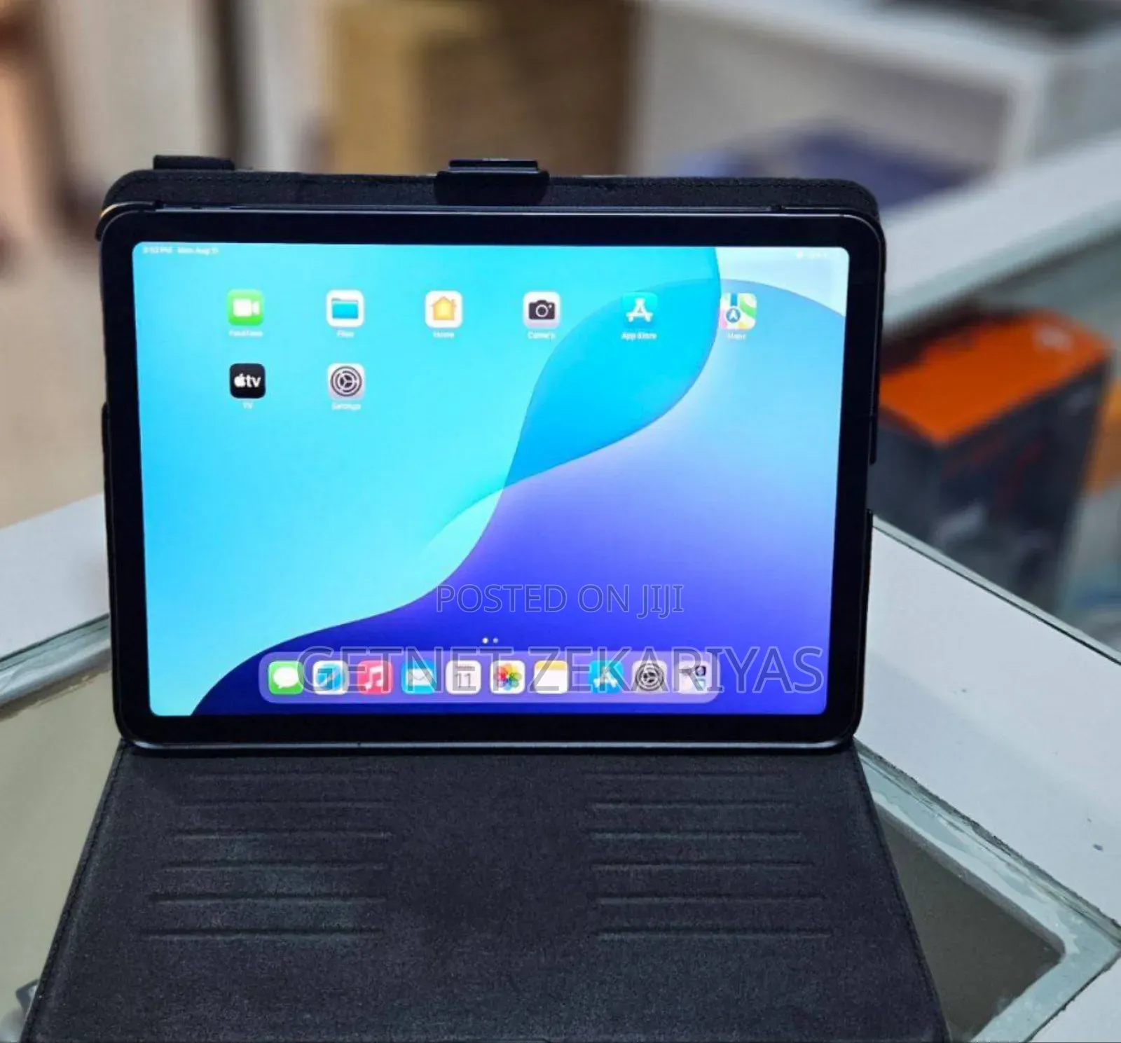 New Apple iPad Air (2022) 64 GB