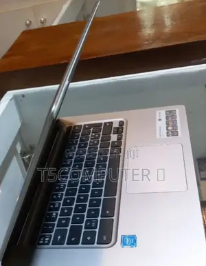 New Laptop Acer Chromebook 11 C740 4GB Intel Celeron SSD 32GB