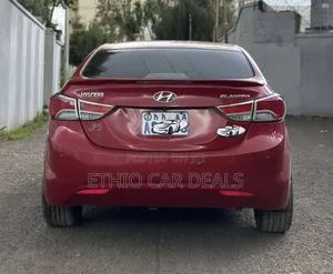 Hyundai Elantra 2013 Red