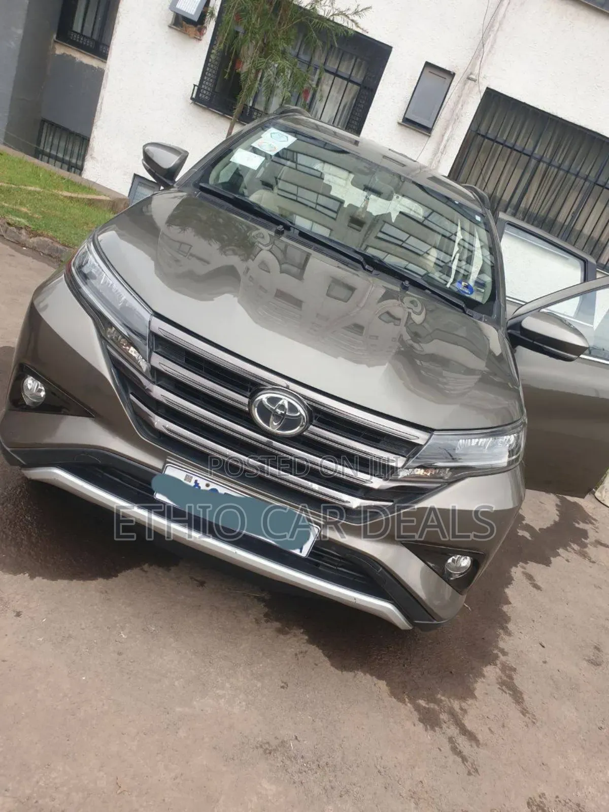 Toyota Rush 2022 Brown