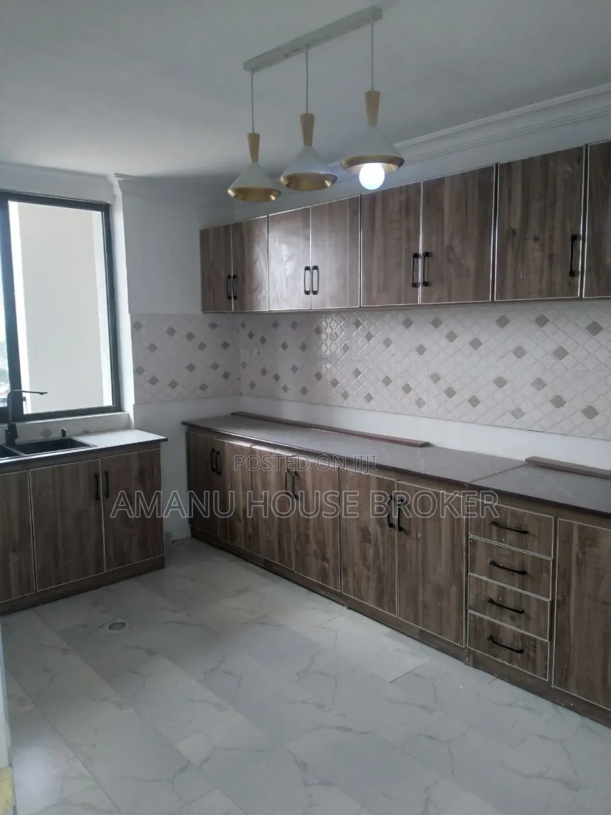 2bdrm Apartment in Addis Abeba, Kirkos for rent