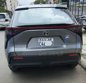 Toyota bZ4X 71.4 kWh AWD 2023 Silver