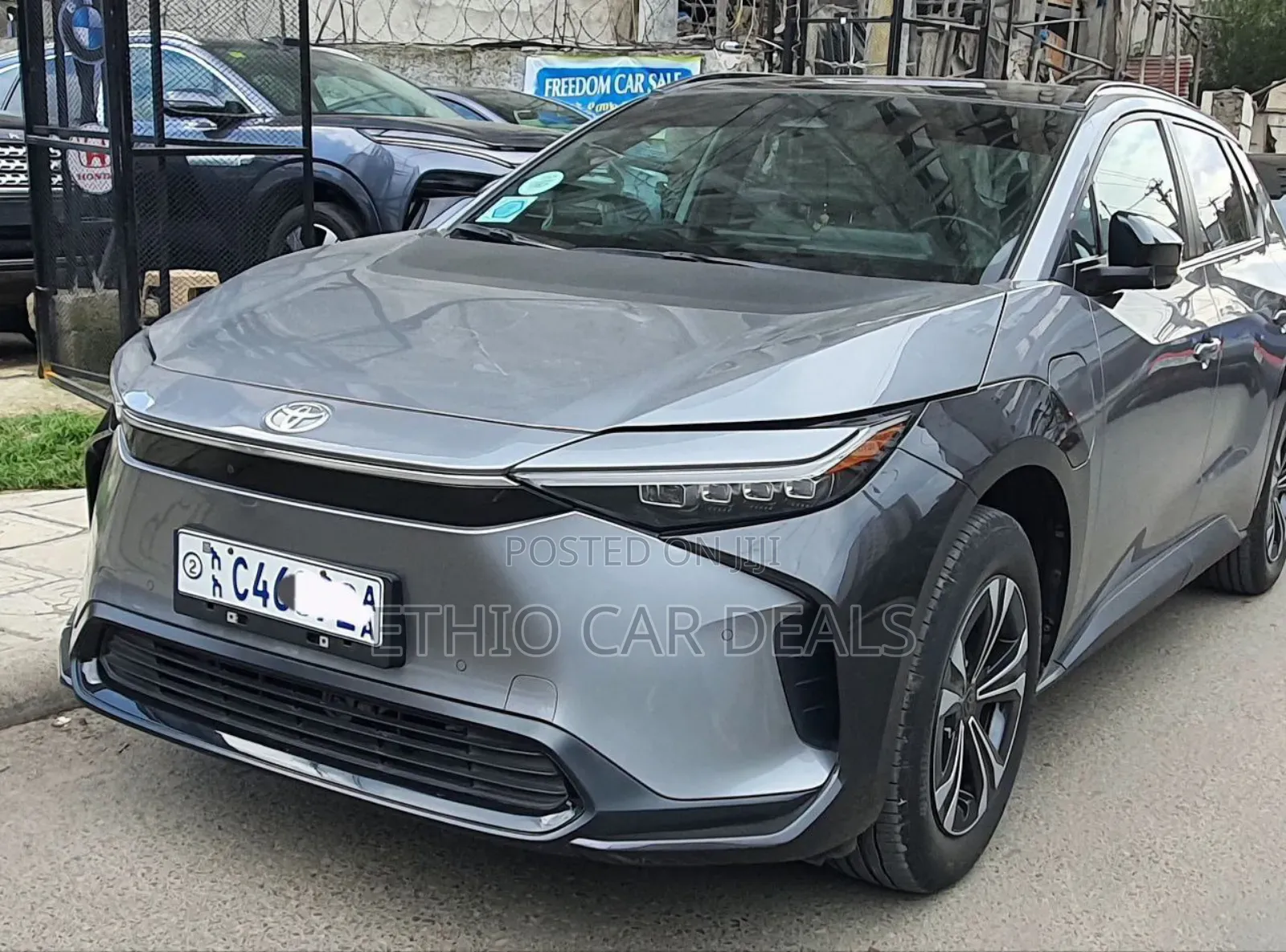 Toyota bZ4X 71.4 kWh AWD 2023 Silver