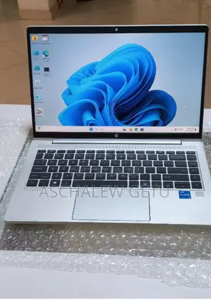 Photo - New Laptop HP ProBook 11 G2 EE 16GB Intel Core I5 SSD 512GB
