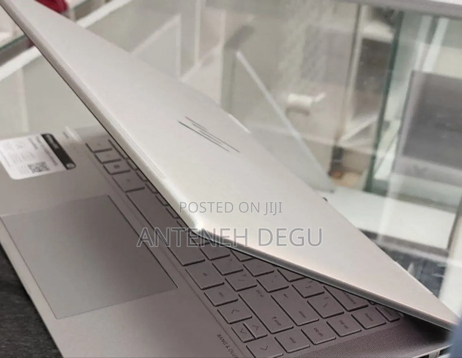 New Laptop HP Envy X360 8GB Intel Core I5 SSD 512GB
