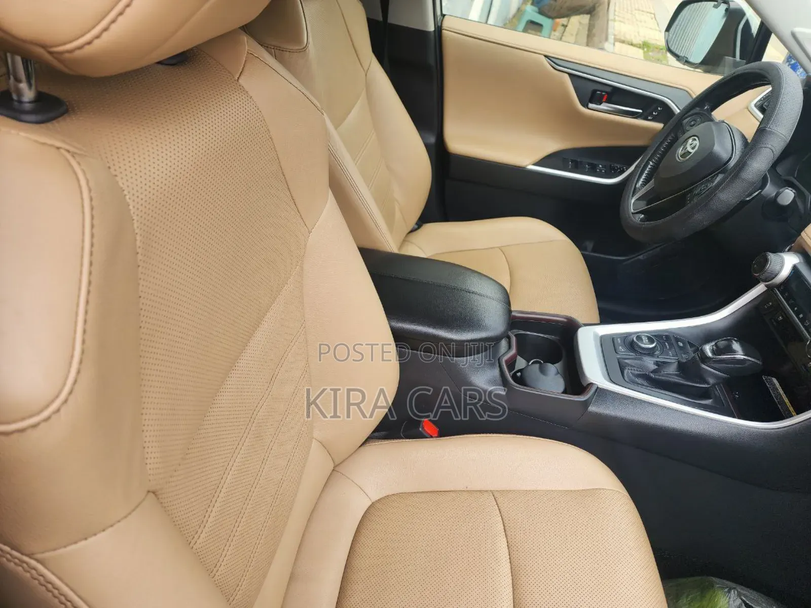 Toyota RAV4 2021 Green