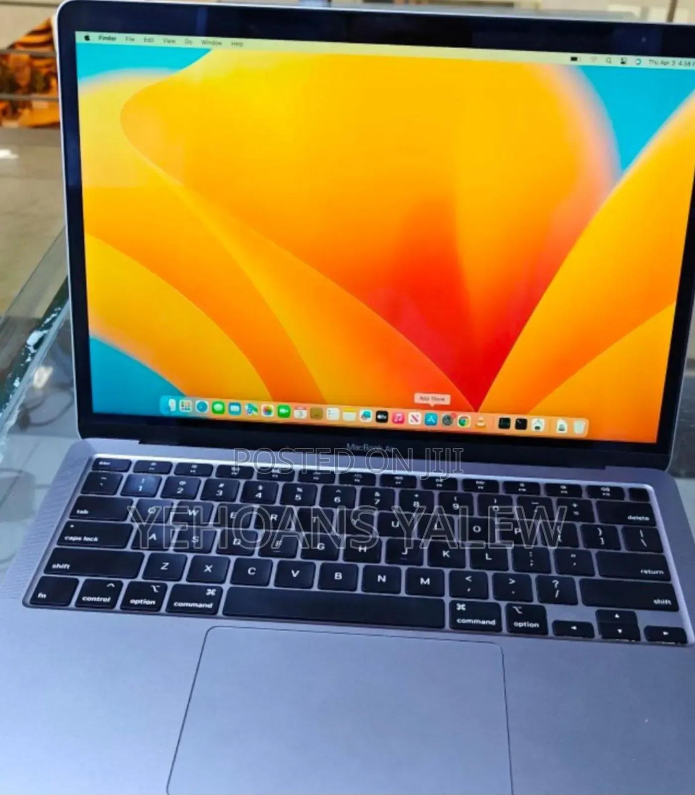 New Laptop Apple MacBook Air 2020 M1 8GB Intel Core I5 SSD 256GB