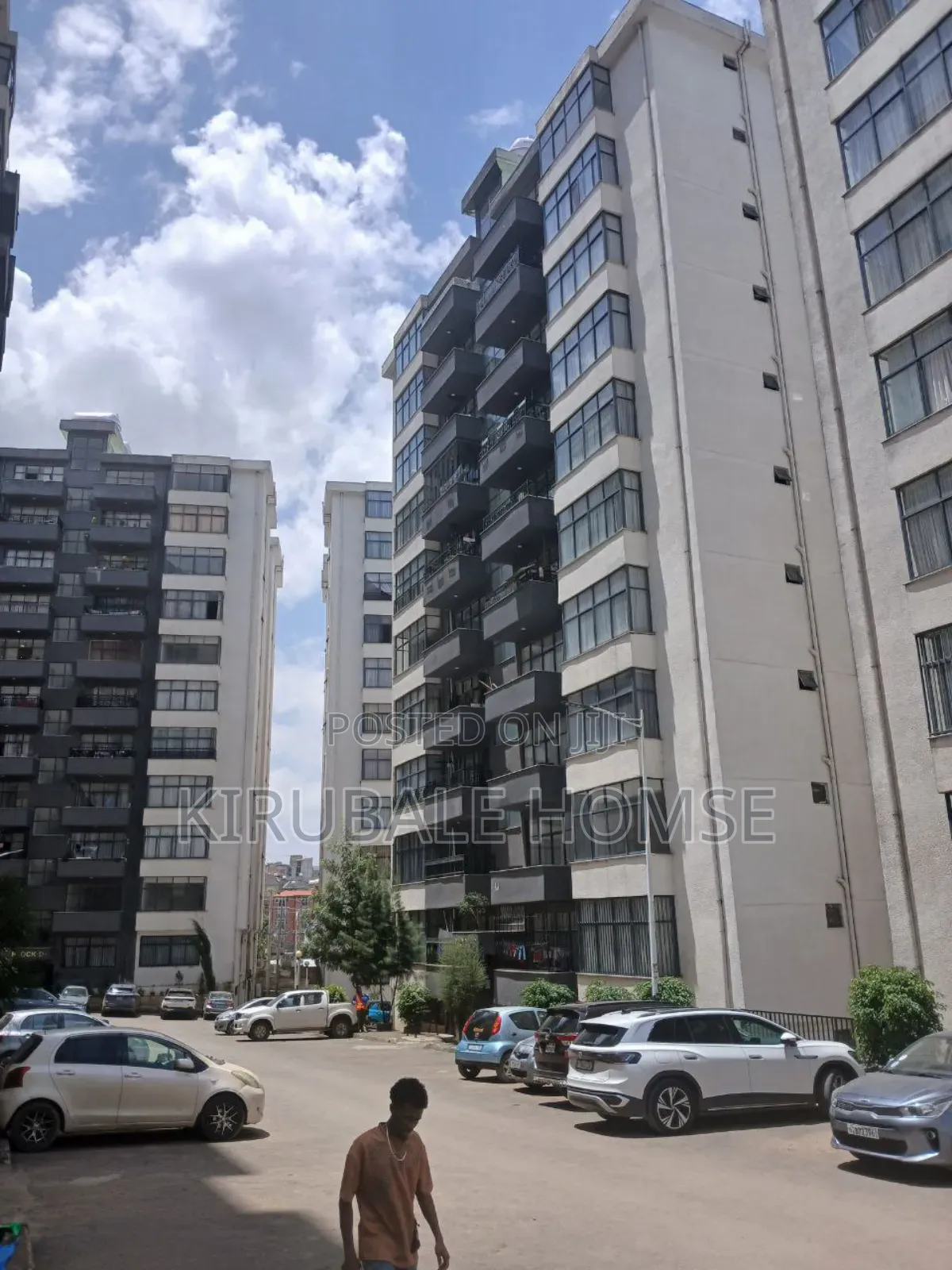 3bdrm Apartment in Noh Figa, Bole for sale