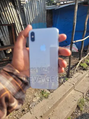 Apple iPhone X 64 GB White