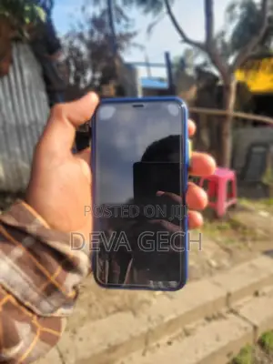 Apple iPhone X 64 GB White