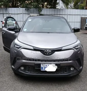 Photo - Toyota C-HR Limited FWD 2020 Silver