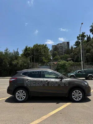 Nissan Qashqai 2016 Brown