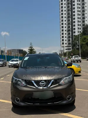 Nissan Qashqai 2016 Brown