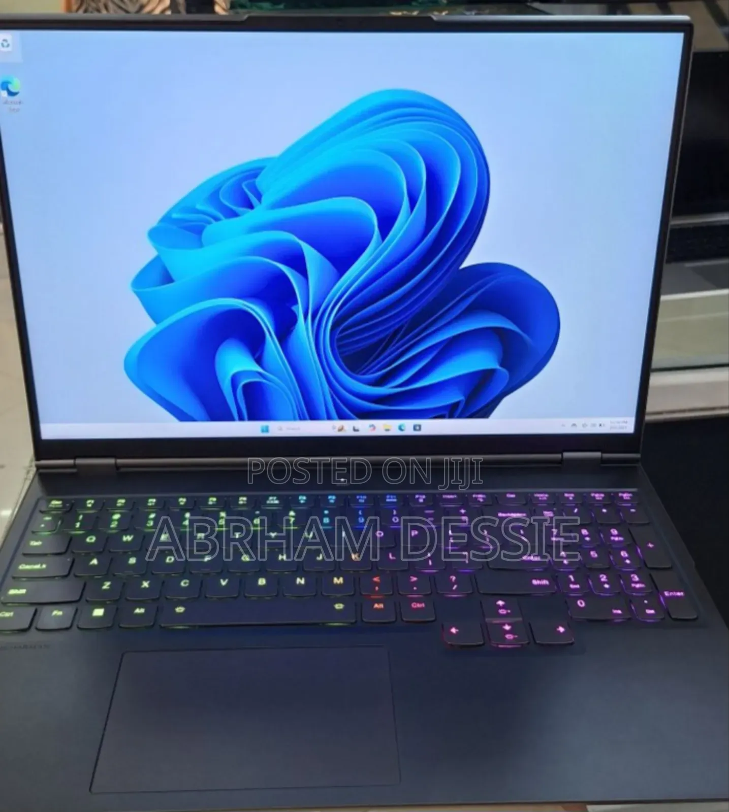 New Laptop Lenovo 16GB AMD Ryzen 9 SSD 1T