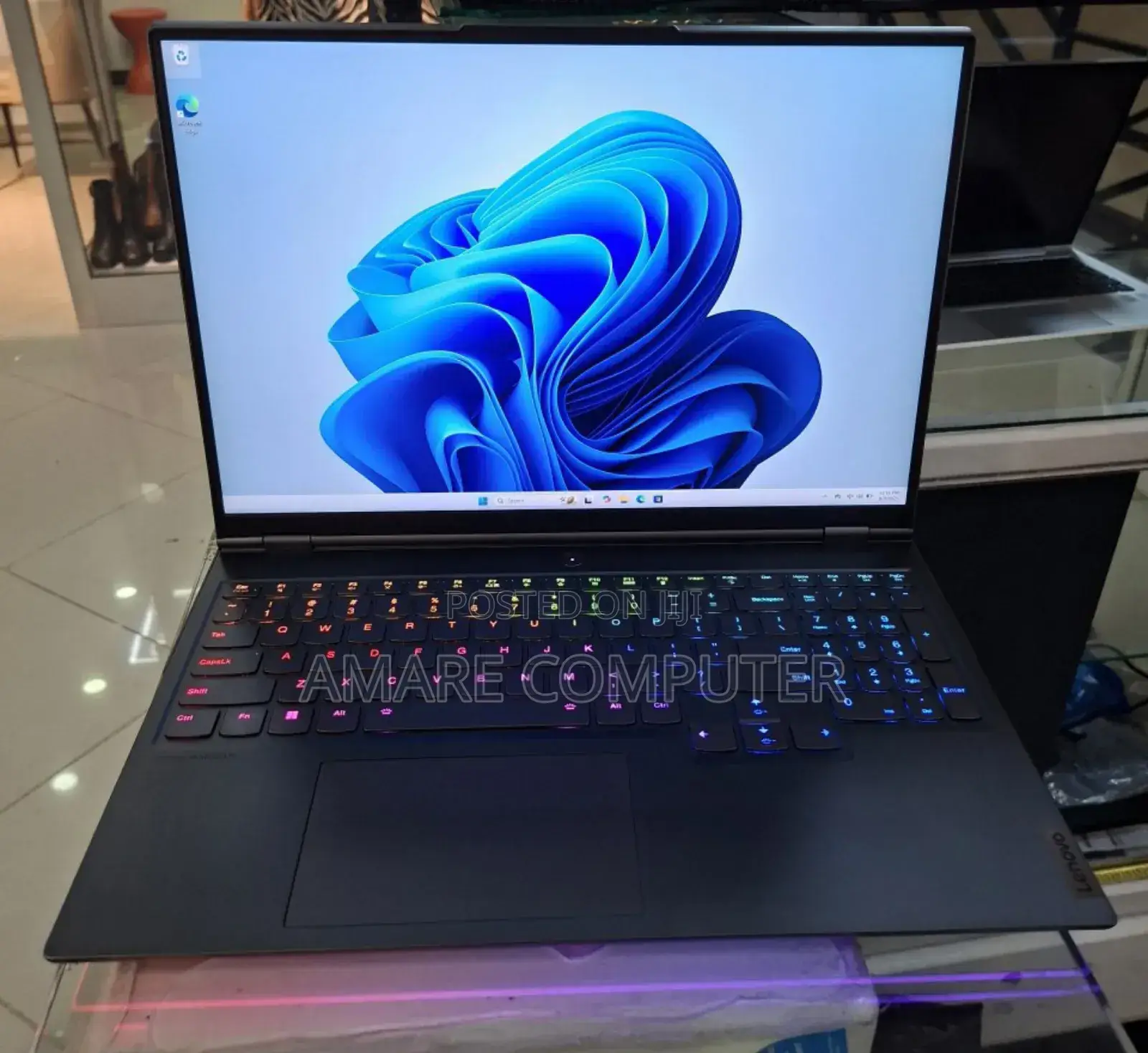 New Laptop Lenovo 16GB AMD Ryzen 9 SSD 1T