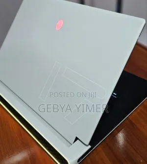 New Laptop Alienware M17x R2 16GB Intel Core I7 SSD 512GB