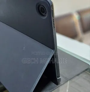 Photo - New Lenovo Tab M10 128 GB