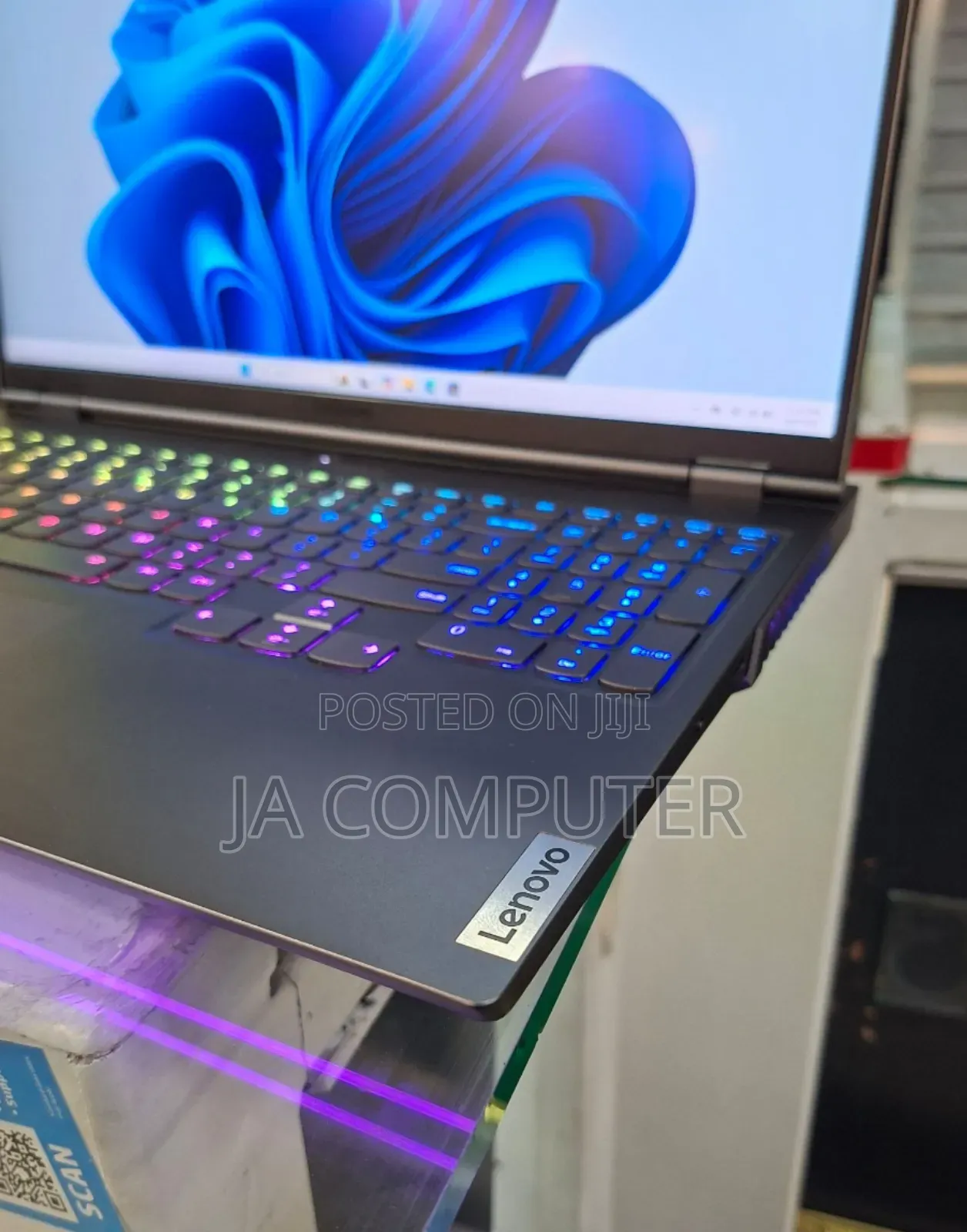 New Laptop Lenovo 16GB AMD Ryzen 9 SSD 1T