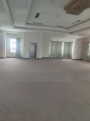 Space Luxury Apartiment Rent for Office