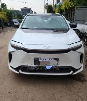 Photo - Toyota bZ4X 2024 White