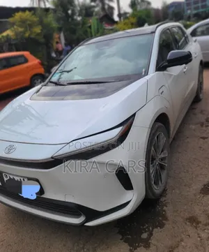 Toyota bZ4X 2024 White