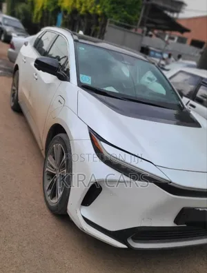 Toyota bZ4X 2024 White