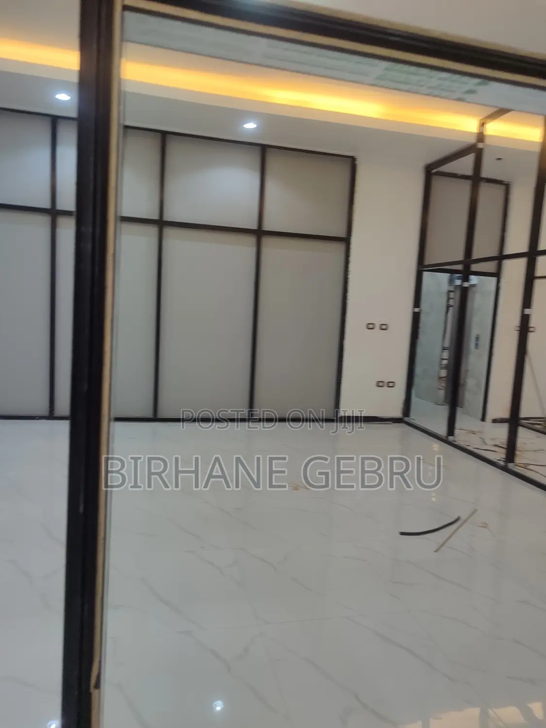 Luxury Space Apartiment Rent for Office