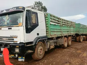 ፉለር ሸልቶ 2000 ሞዴል 07 ሺ ታርጋ ጎማ 80%