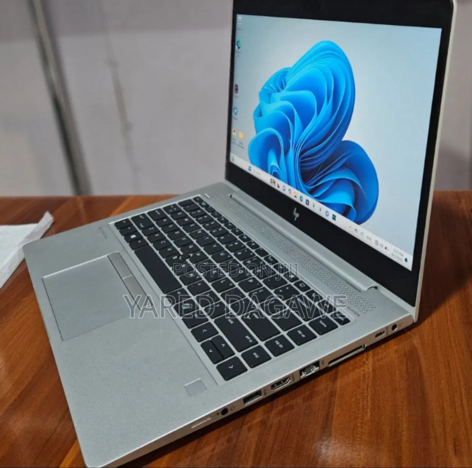 New Laptop HP 16GB AMD Ryzen 5 SSD 512GB