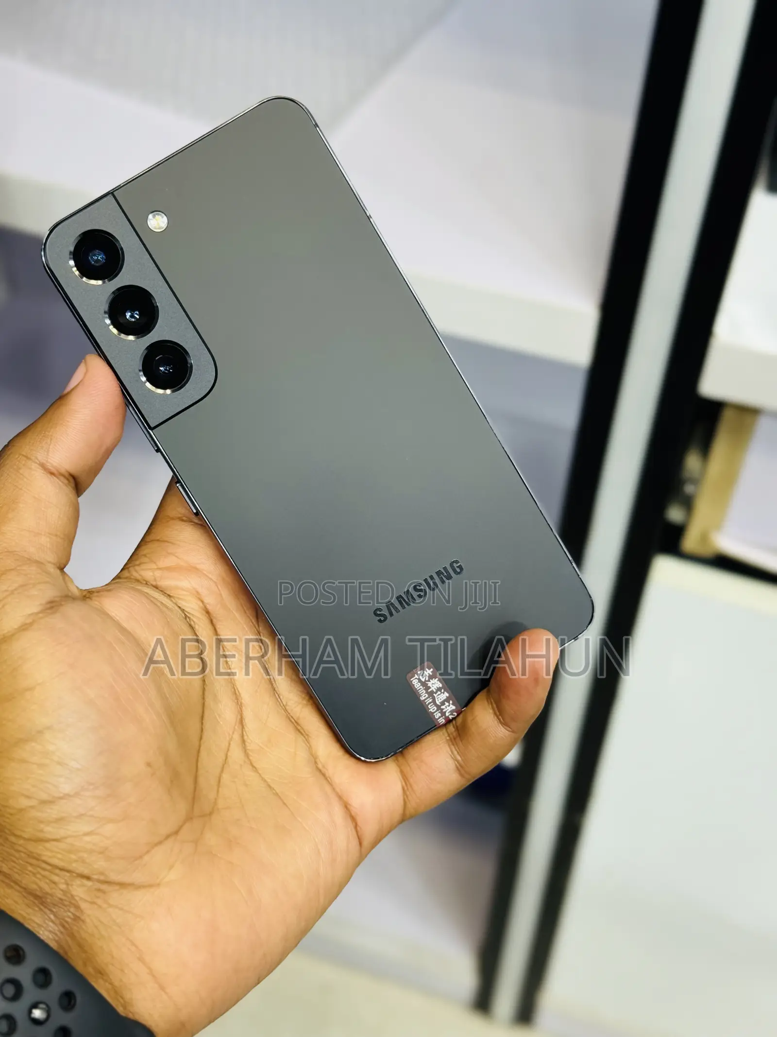 New Samsung Galaxy S22 5G 256 GB Black