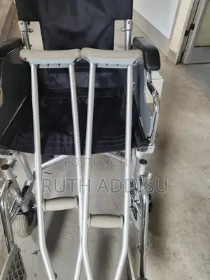 Brand New Axillary Crutches管制top Quality Walker型材walker New