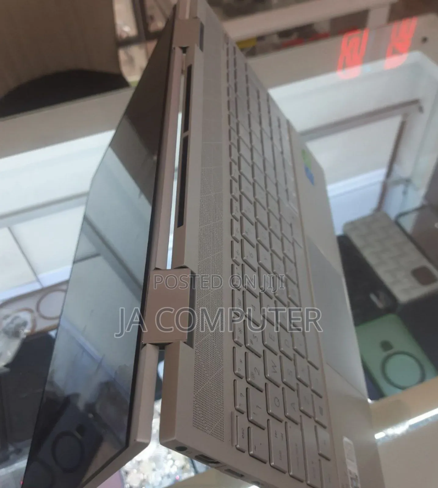 New Laptop HP Envy X360 16GB Intel Core I5 SSD 512GB