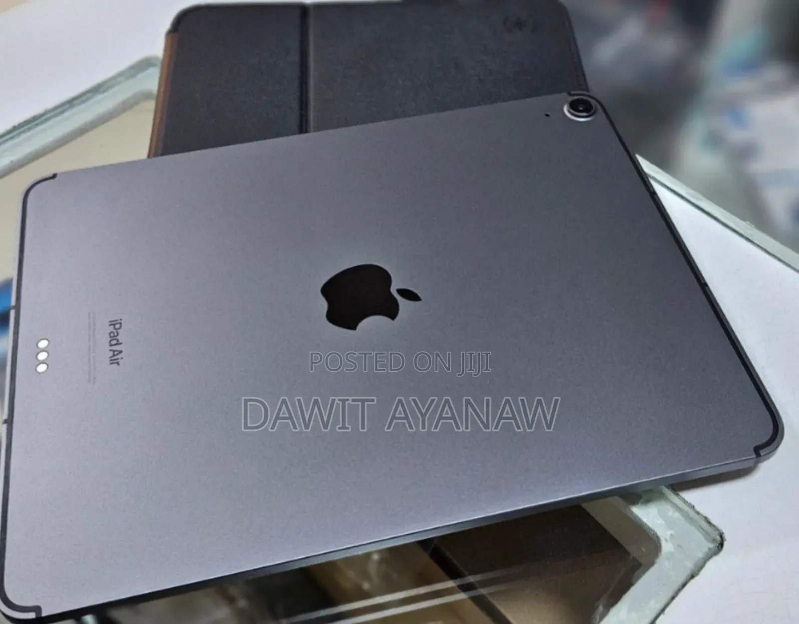 New Apple iPad Air (2022) 64 GB Silver