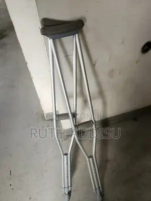 Axillary Bilateral Crutches腱三brand New Axillary Crutches